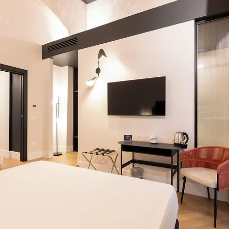 Relais Ammira 4* נאפולי